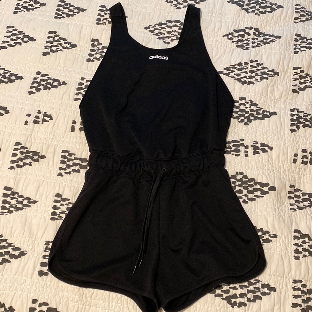 Adidas romper